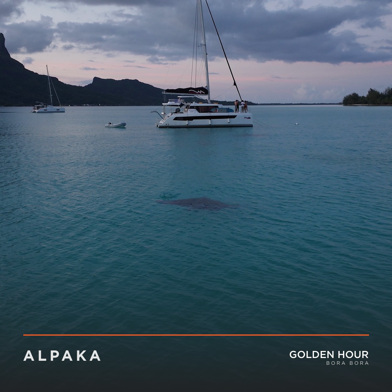 GOLDEN HOUR label